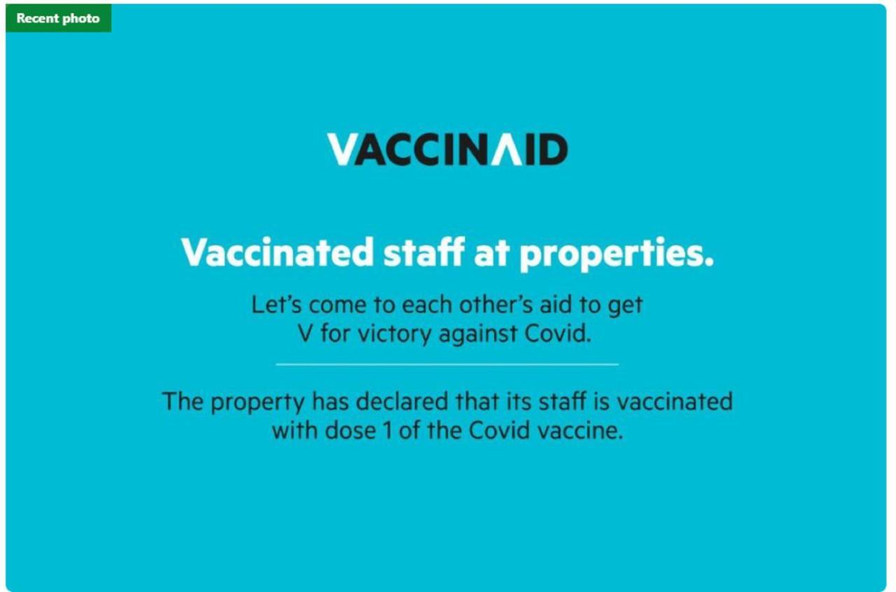 Vaccinated Staff - OYO 1611 Four D'home Solo Exterior foto