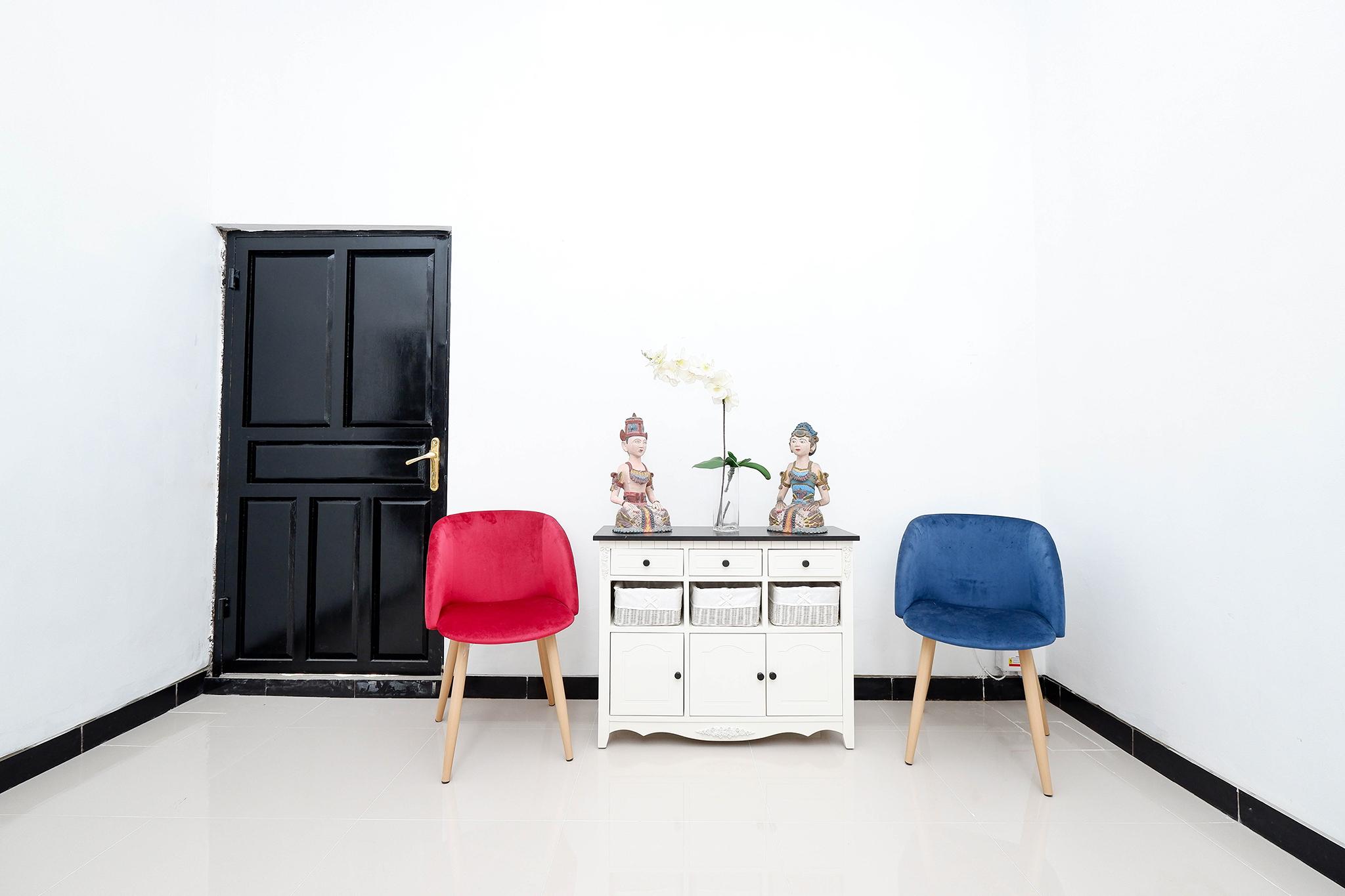Vaccinated Staff - OYO 1611 Four D'home Solo Exterior foto